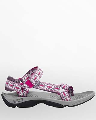 Shoe, Magenta, Purple, Pink, Violet, Carmine, Synthetic rubber, Fashion design, Walking shoe, Sandal, 