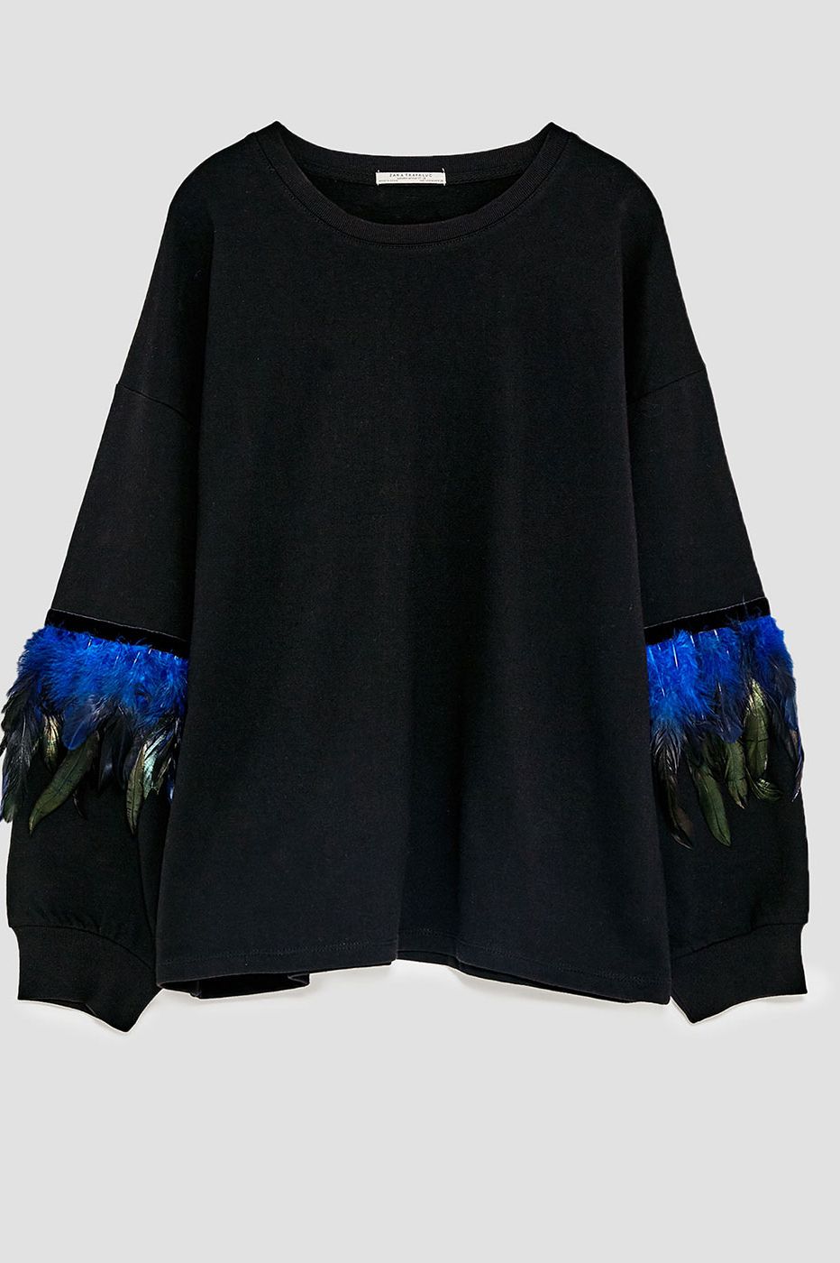 Clothing, Blue, Black, Sleeve, Cobalt blue, Outerwear, Electric blue, Blouse, Top, T-shirt, 