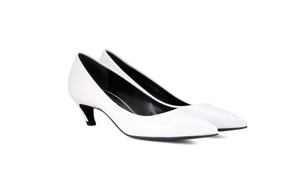 Footwear, High heels, White, Shoe, Court shoe, Basic pump, Bridal shoe, Leather, Dress shoe, Beige, 