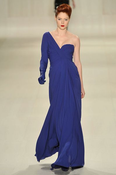 Clothing, Blue, Sleeve, Dress, Shoulder, Joint, Standing, One-piece garment, Formal wear, Style, 