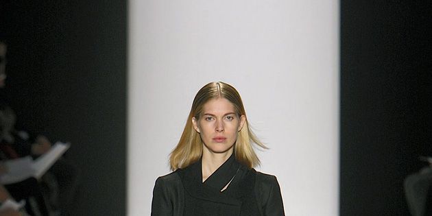 Fashion show, Shoulder, Human leg, Runway, Joint, Outerwear, Fashion model, Style, Knee, Fashion, 