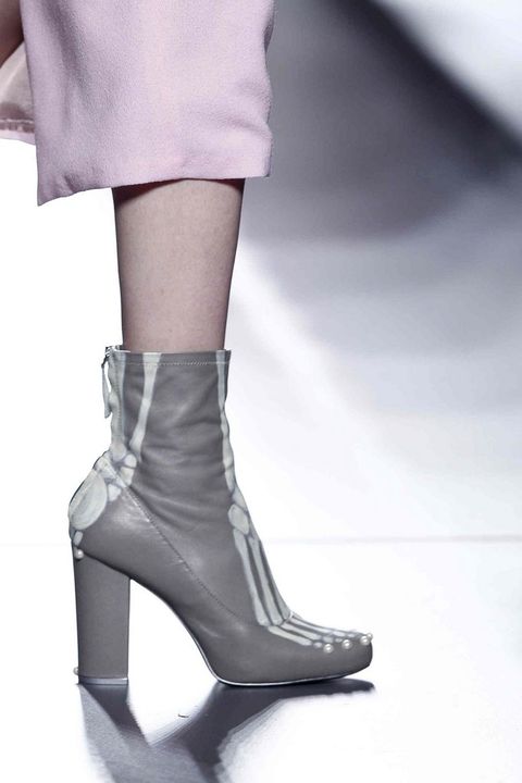 Human leg, Textile, Joint, High heels, Fashion, Leather, Fashion design, Sandal, Foot, Ankle, 