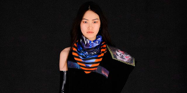 Sleeve, Style, Collar, Fashion, Street fashion, Fashion model, Scarf, Electric blue, Stole, Flash photography, 