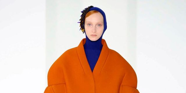 Blue, Sleeve, Shoulder, Textile, Joint, Standing, Orange, Winter, Electric blue, Fashion, 