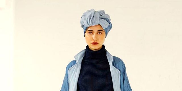 Blue, Sleeve, Shoulder, Textile, Joint, Outerwear, Style, Electric blue, Headgear, Street fashion, 