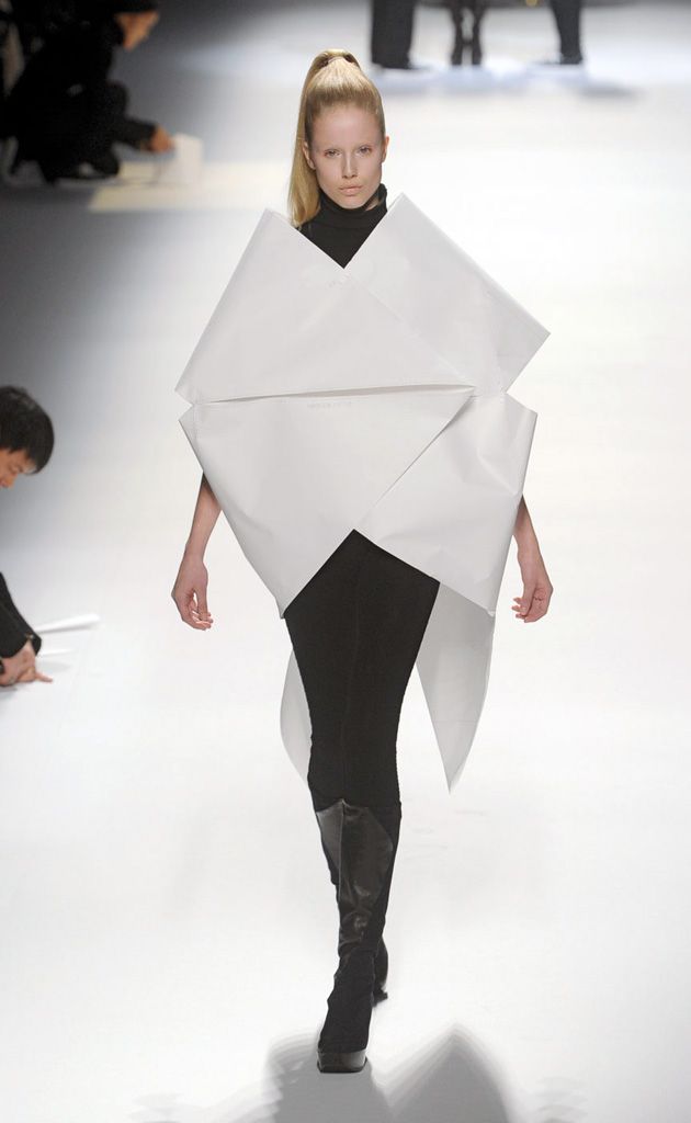 Issey miyake moda on sale mujer