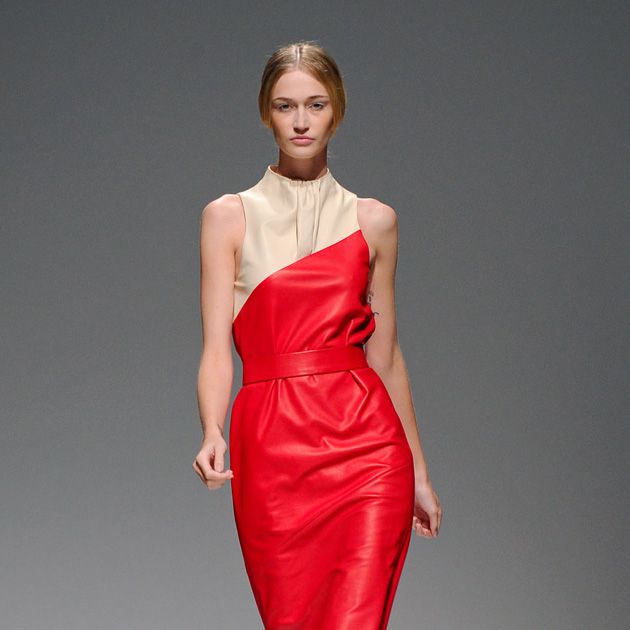 Clothing, Human leg, Shoulder, Dress, Red, Joint, One-piece garment, Fashion model, Style, Waist, 