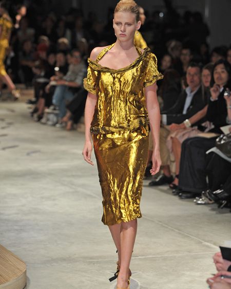 Clothing, Yellow, Fashion show, Event, Shoulder, Joint, Runway, Fashion model, Style, Dress, 