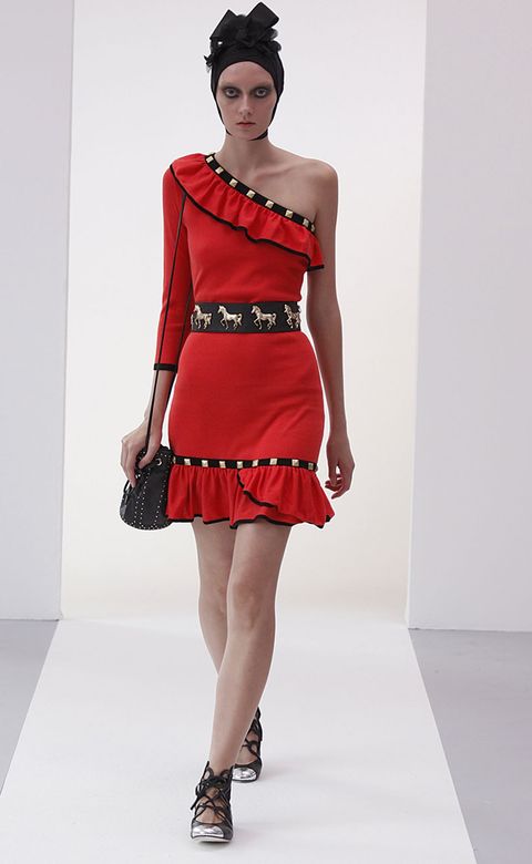 Sleeve, Dress, Shoulder, Human leg, Joint, Red, Style, One-piece garment, Waist, Fashion model, 