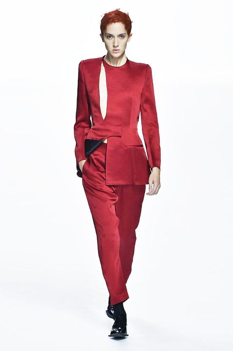 Fashion model, Suit, Clothing, Red, Fashion, Formal wear, Fashion show, Runway, Pantsuit, Maroon, 