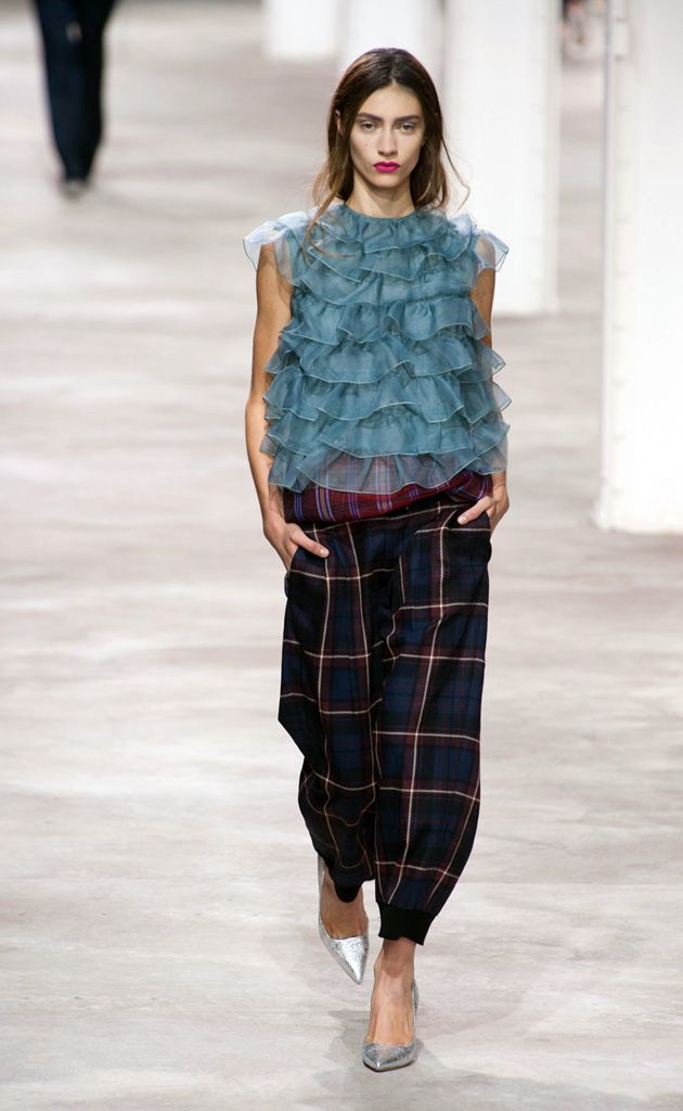 Brown, Sleeve, Shoulder, Textile, Joint, Plaid, Fashion show, Tartan, Style, Winter, 