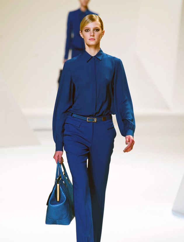 Blue, Sleeve, Shoulder, Bag, Joint, Style, Electric blue, Cobalt blue, Fashion, Azure, 