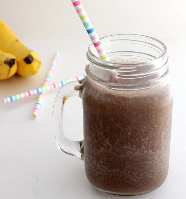 Food, Drink, Smoothie, Health shake, Milkshake, Non-alcoholic beverage, Vegetable juice, Chocolate milk, Floats, Juice, 