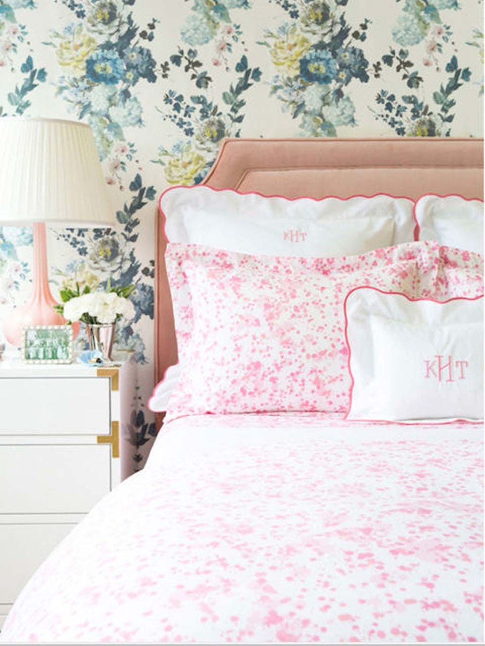 Pink, Bedroom, Bedding, Bed sheet, Furniture, Bed, Product, Room, Pillow, Textile, 