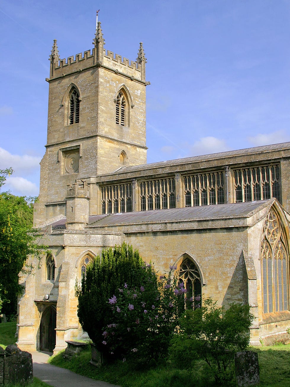 Building, Medieval architecture, Architecture, Church, Place of worship, Parish, Abbey, Sky, Convent, Cathedral, 