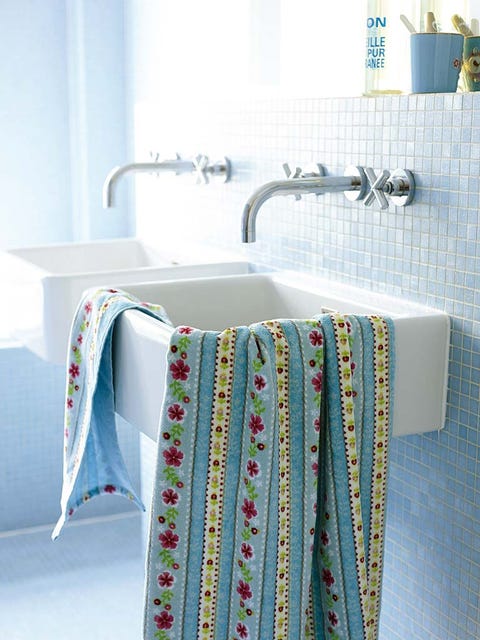 Plumbing fixture, Product, Room, Textile, Clothes hanger, Tap, Aqua, Linens, Plumbing, Teal, 
