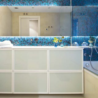 Un baño de inspiración vintage