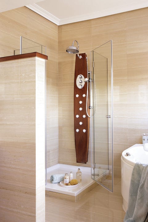 Property, Room, Wall, Floor, Flooring, Hardwood, Plumbing fixture, Fixture, Tile, Wood stain, 