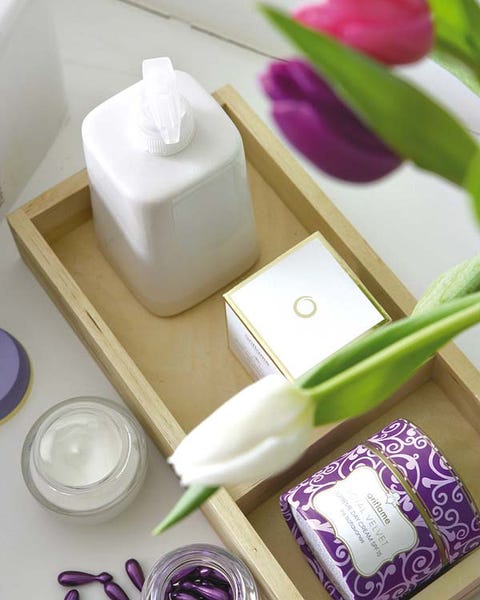 Purple, Violet, Lavender, Petal, Magenta, Adapter, Adapter, Cosmetics, Household supply, Cut flowers, 