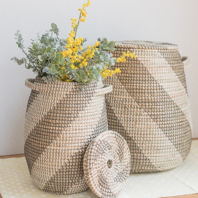 Vase, Flowerpot, Wicker, Storage basket, Table, Plant, Basket, Beige, Still life, Home accessories, 