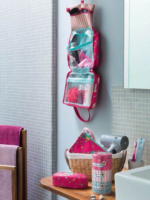 Pink, Magenta, Interior design, Household supply, Home accessories, Paper towel, Mug, Pitcher, Lamp, 