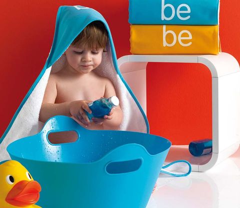 Aqua, Baby Products, Plastic, Beak, Toy, Foot, Stomach, Bath toy, Baby toys, Toe, 