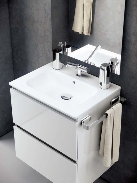 Sink, Plumbing fixture, Bathroom, Room, Material property, Furniture, Bathroom sink, Tap, Interior design, 
