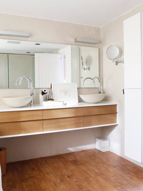 Plumbing fixture, Wood, Room, Floor, Interior design, Architecture, Bathroom sink, Flooring, Property, Wall, 