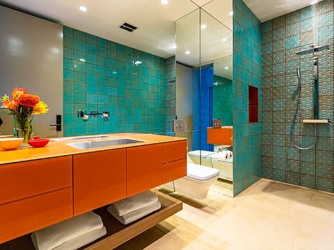 Ideas para renovar el baño con color - Decorar con color