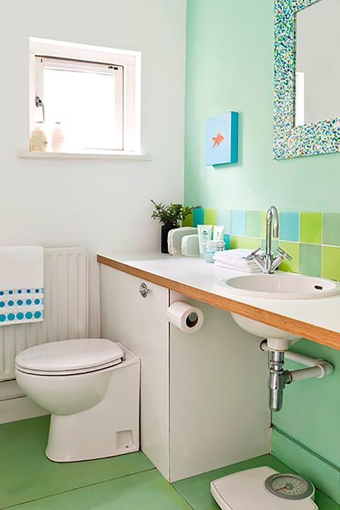 baño en colores verde