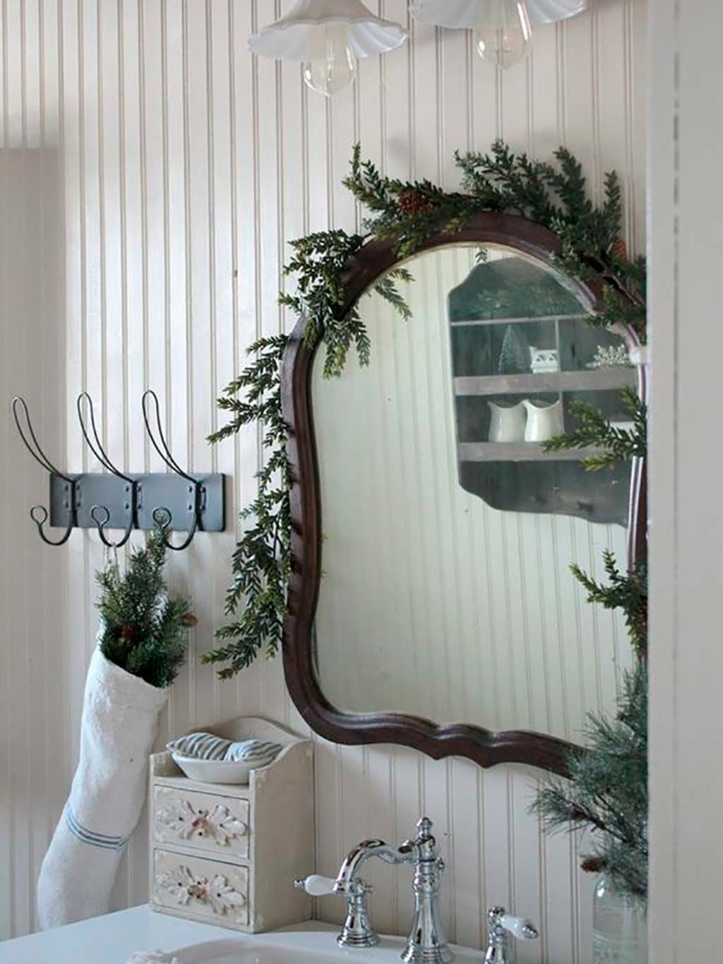 Ideas faciles para decorar tu baño en Navidad