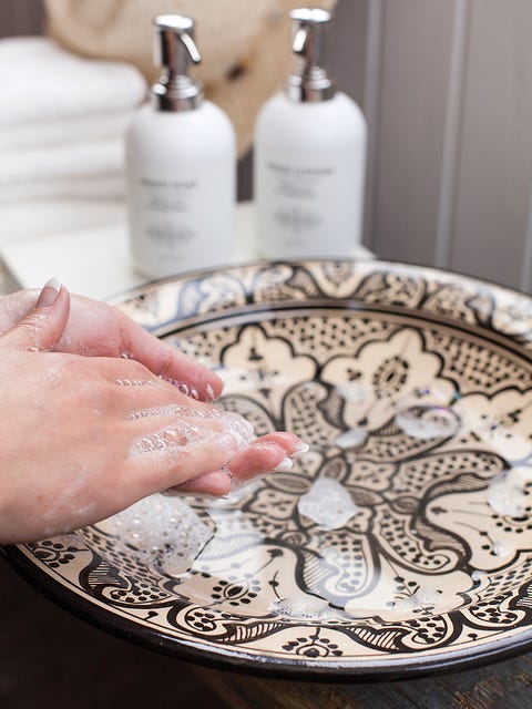 Fluid, Liquid, Dishware, Bottle, Serveware, Plastic bottle, Porcelain, Plate, Ceramic, Pottery, 