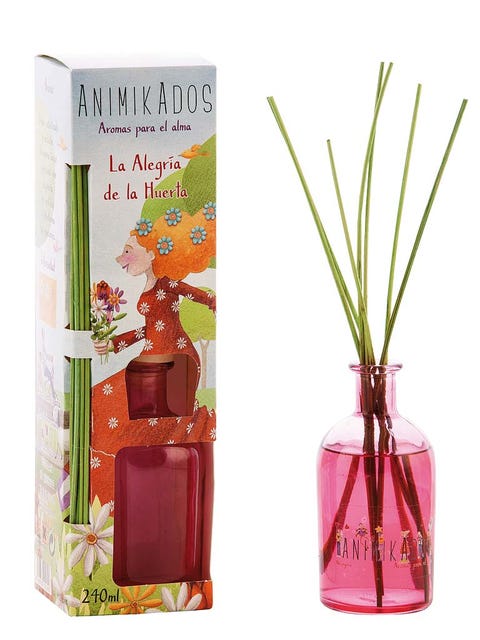 Liquid, Red, Fluid, Peach, Bottle, Magenta, Glass bottle, Maroon, Flowerpot, Publication, 
