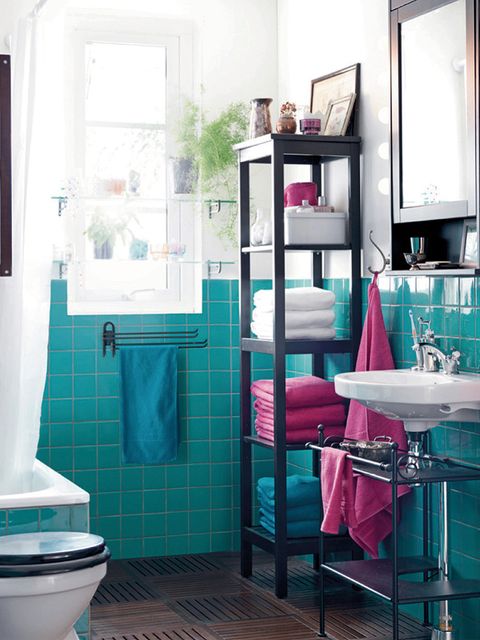 Blue, Green, Plumbing fixture, Room, Interior design, Property, Purple, Wall, Bathroom sink, Toilet, 