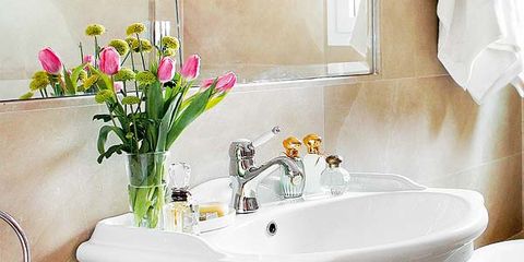 Plumbing fixture, Bathroom sink, Room, Interior design, Property, White, Tap, Floor, Interior design, Tile, 