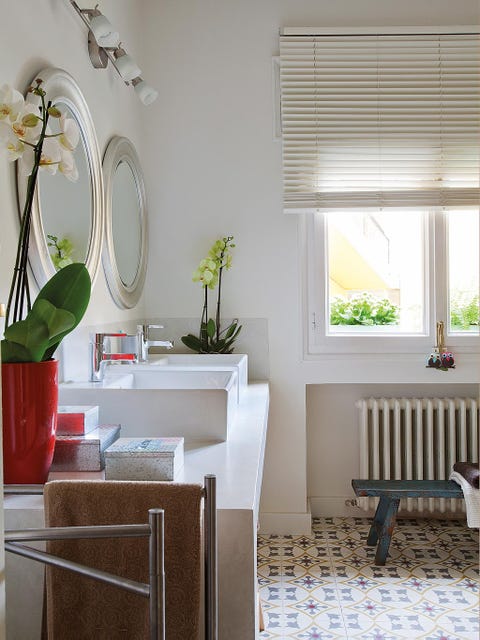 Room, Interior design, Flooring, Floor, Interior design, Wall, Home, Window covering, Fixture, Window treatment, 