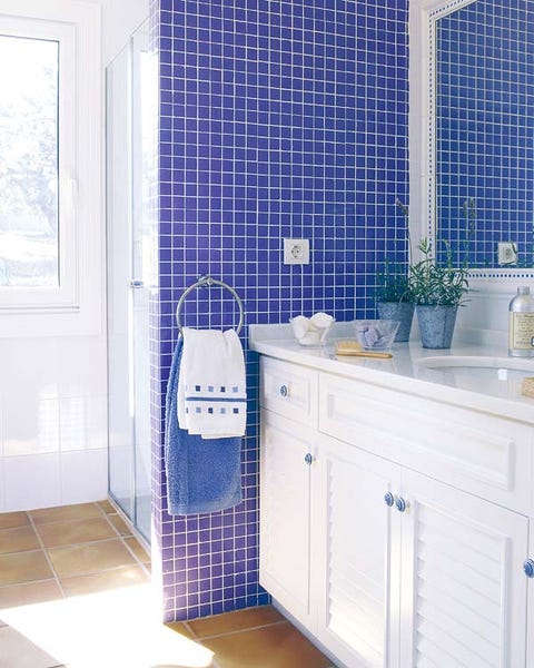 Blue, Floor, Flooring, Room, Property, Plumbing fixture, Interior design, Tile, Cabinetry, Glass, 