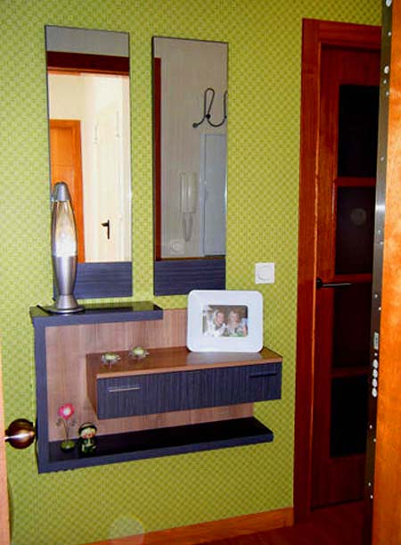 Door, Fixture, Home door, Wood stain, Door handle, Handle, Paint, Household hardware, Dead bolt, Varnish, 