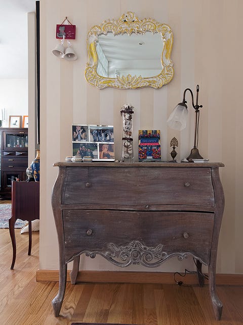 Wood, Floor, Drawer, Flooring, Hardwood, Room, Porcelain, Cabinetry, Wood flooring, Sideboard, 