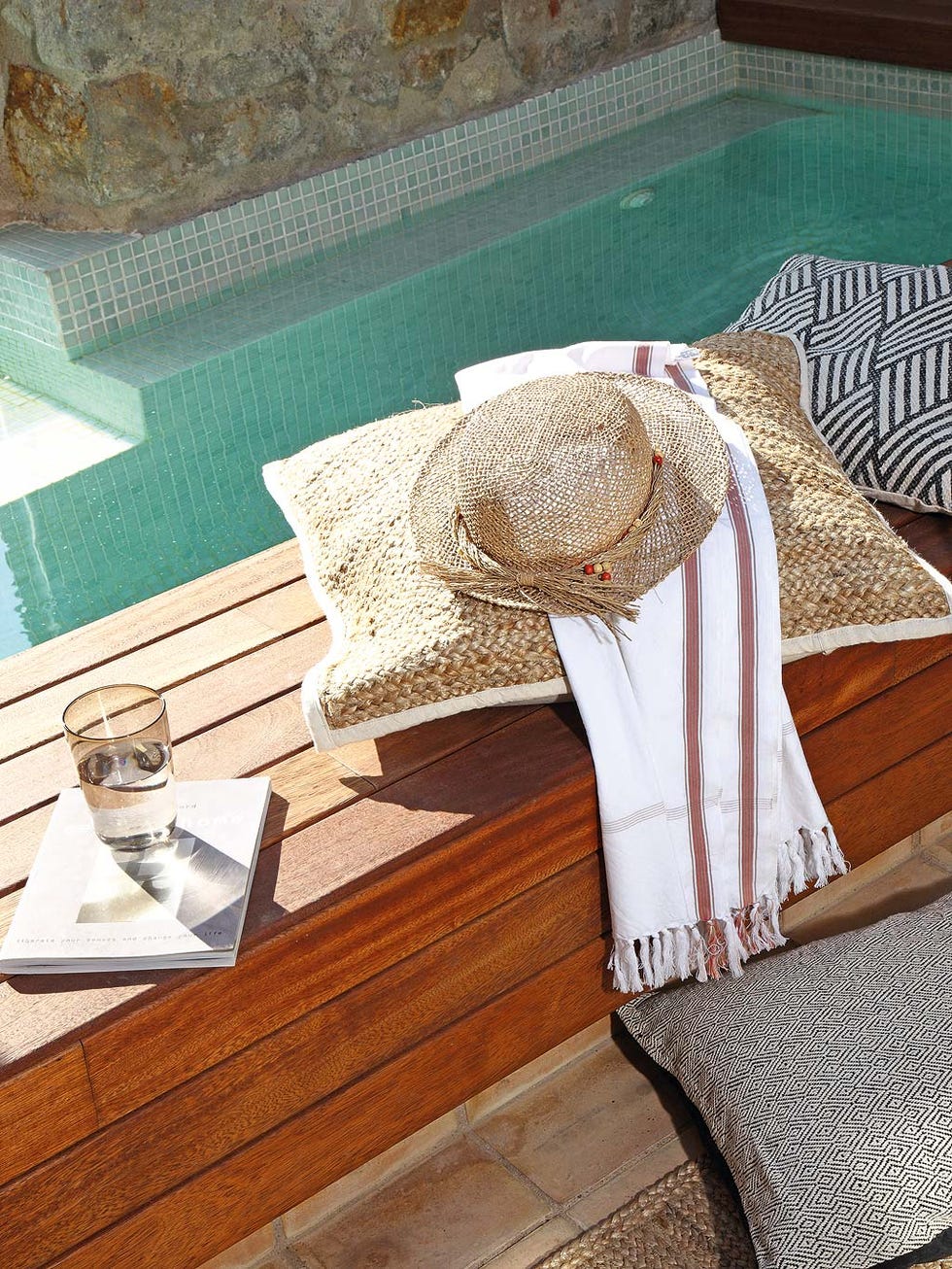 Textile, Flooring, Linens, Home accessories, Serveware, Coffee cup, Tile, Throw pillow, Cushion, Creative arts, 