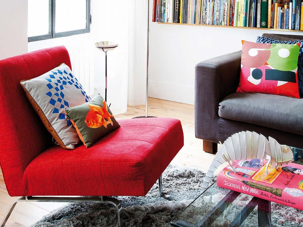 Furniture, Living room, Couch, Room, Red, Interior design, Home, Cushion, Throw pillow, House, 
