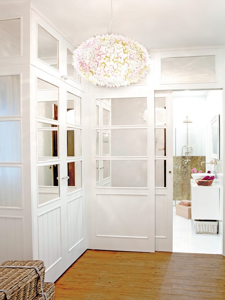 White, Room, Furniture, Floor, Interior design, Property, Door, Building, Cupboard, Ceiling, 