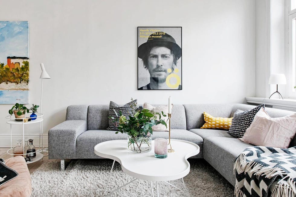 Living room, Room, White, Furniture, Interior design, Couch, Wall, Property, Sofa bed, Table, 