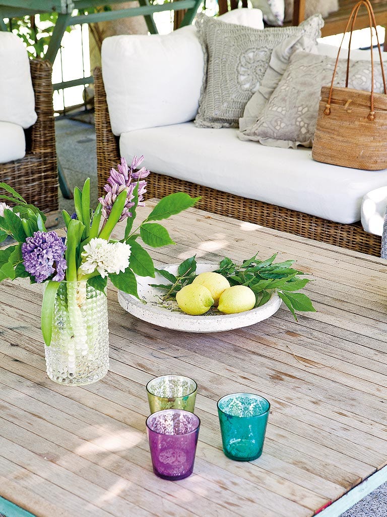 Purple, Green, Coffee table, Flower, Room, Table, Furniture, Violet, Turquoise, Living room, 