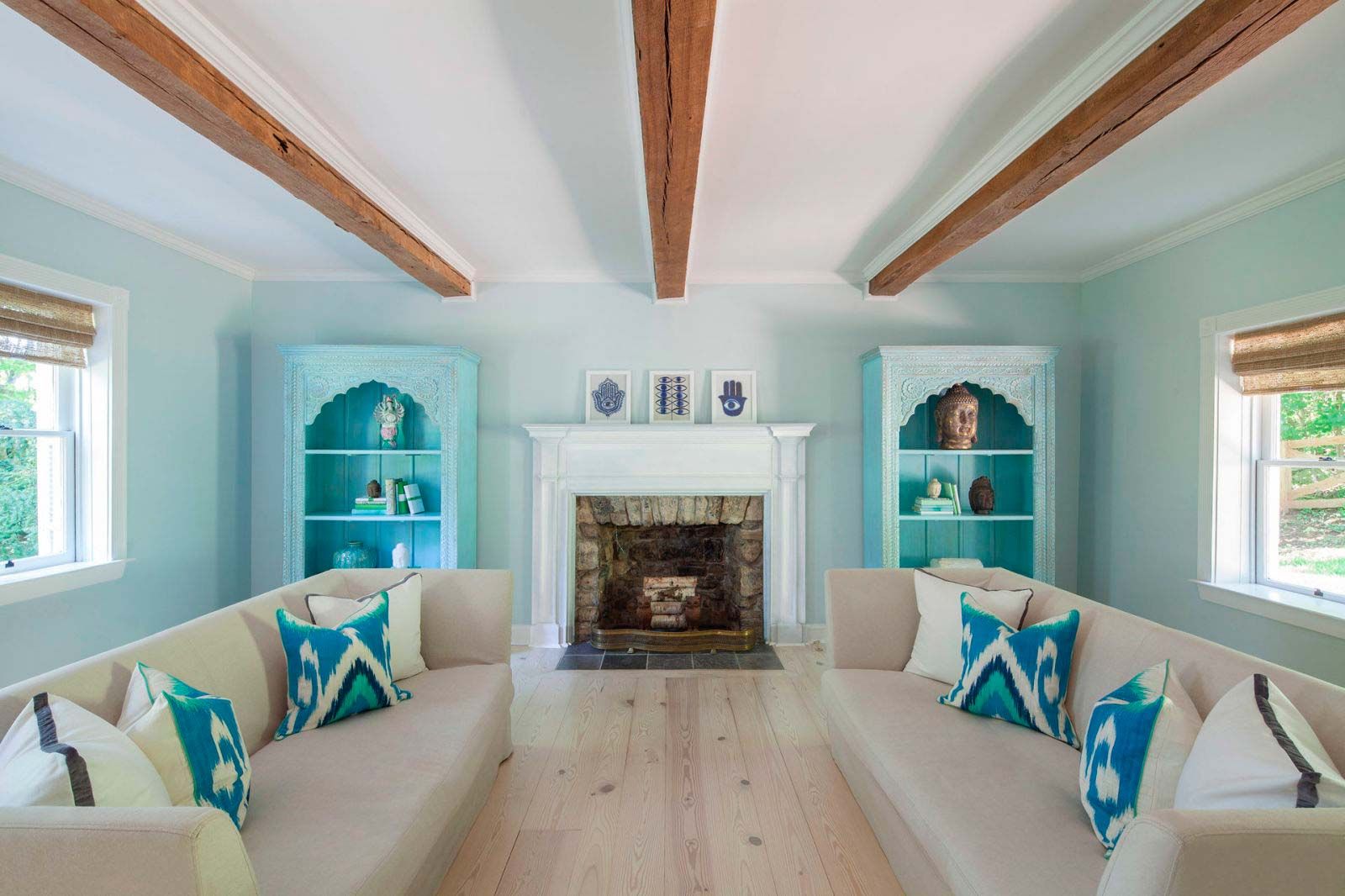 Room, Living room, Ceiling, Property, Interior design, Building, Furniture, Turquoise, Wall, House, 