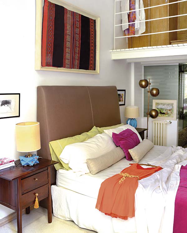 Bedroom, Furniture, Bed, Room, Bed sheet, Interior design, Bedding, Curtain, Bed frame, Property, 