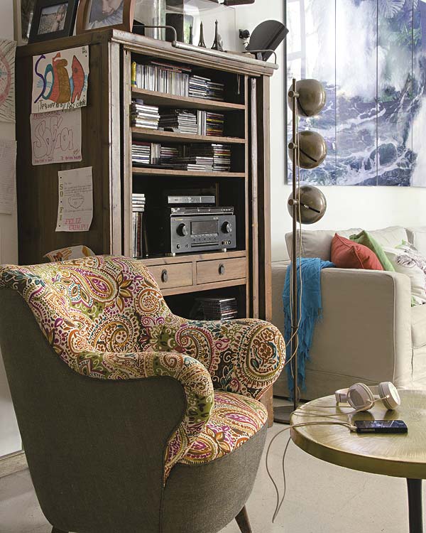 Furniture, Chair, Room, Interior design, Living room, Shelf, Design, Desk, House, Slipcover, 
