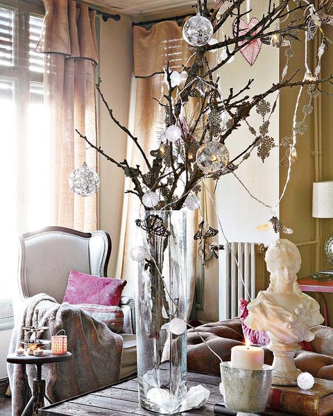 Branch, Twig, Room, Interior design, Wood, Serveware, Interior design, Home, Dishware, Couch, 