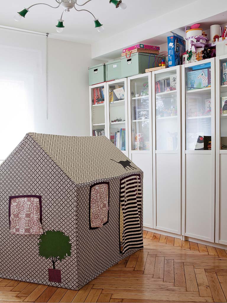 Room, Product, Interior design, House, Furniture, Design, Architecture, Floor, Ceiling, Building, 