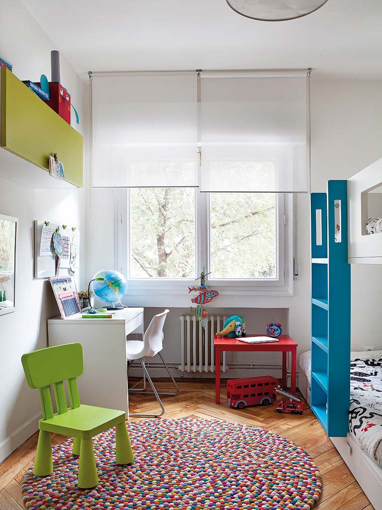 Room, Furniture, Interior design, Green, Living room, Property, Blue, Floor, Ceiling, Wall, 